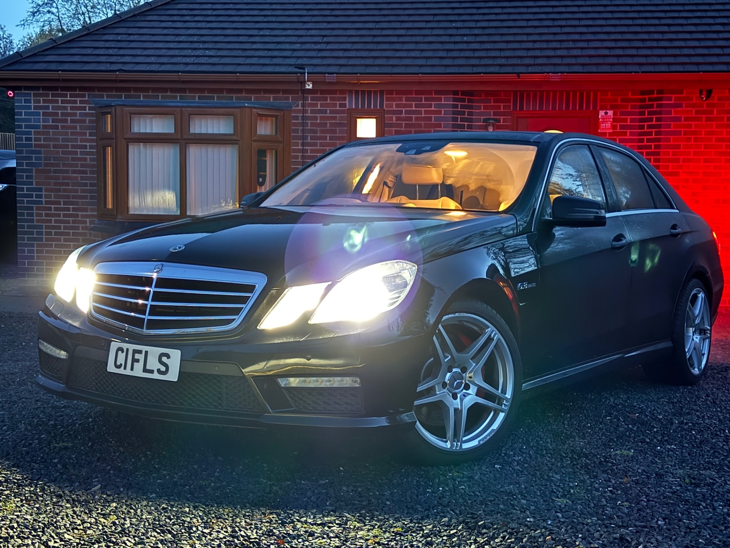 Used Mercedes-Benz E Class 2009 for sale - 76858726: Photo 9