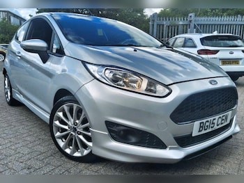 Used Ford Fiesta 2015 for sale - 78881906: Photo