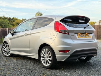 Used Ford Fiesta 2015 for sale - 78881906: Photo