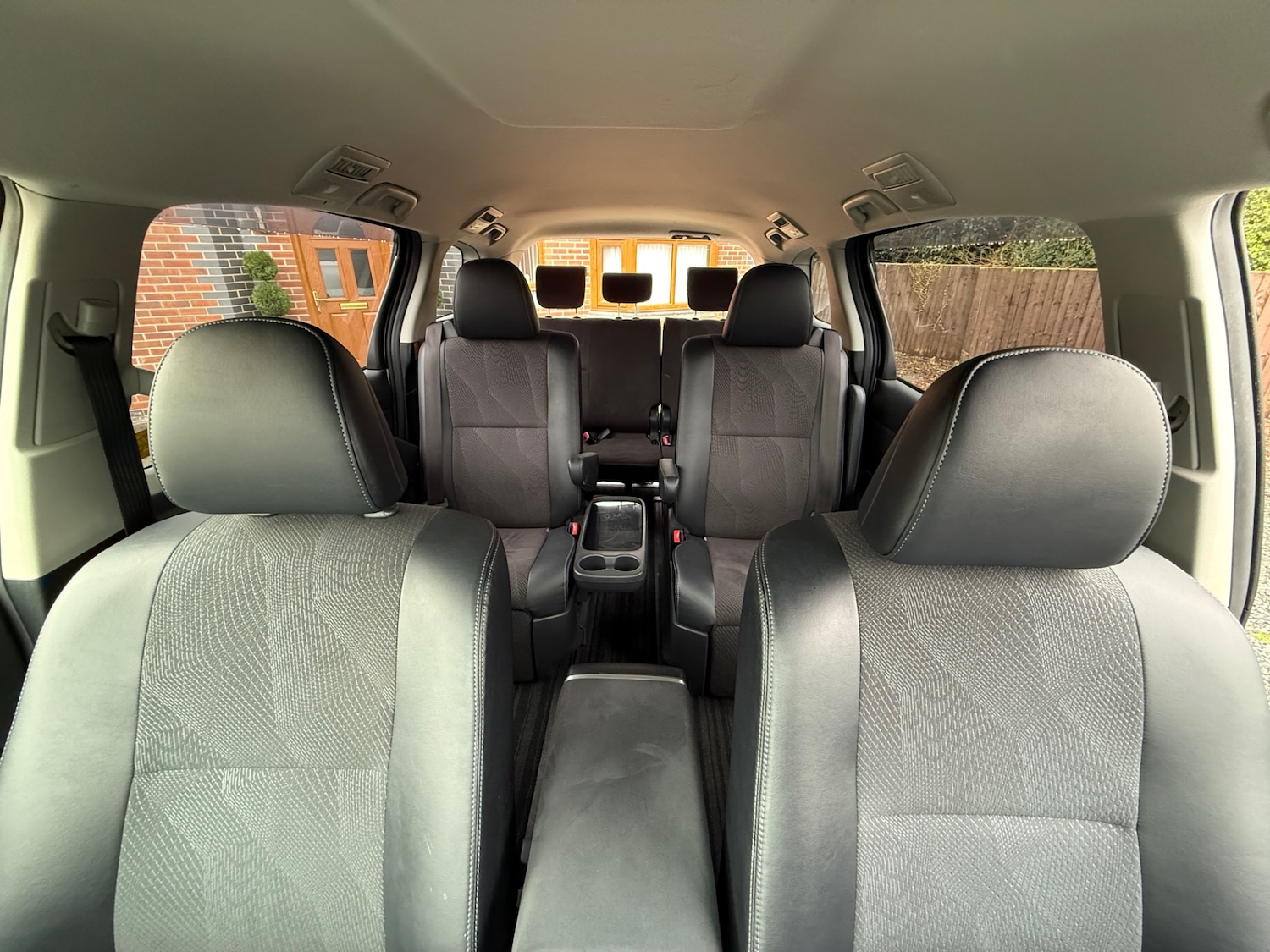 Used Toyota Estima 2024 for sale - 77619233: Photo 33