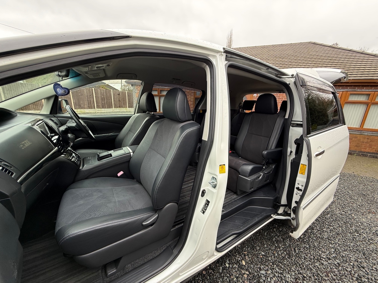 Used Toyota Estima 2024 for sale - 77619233: Photo 34