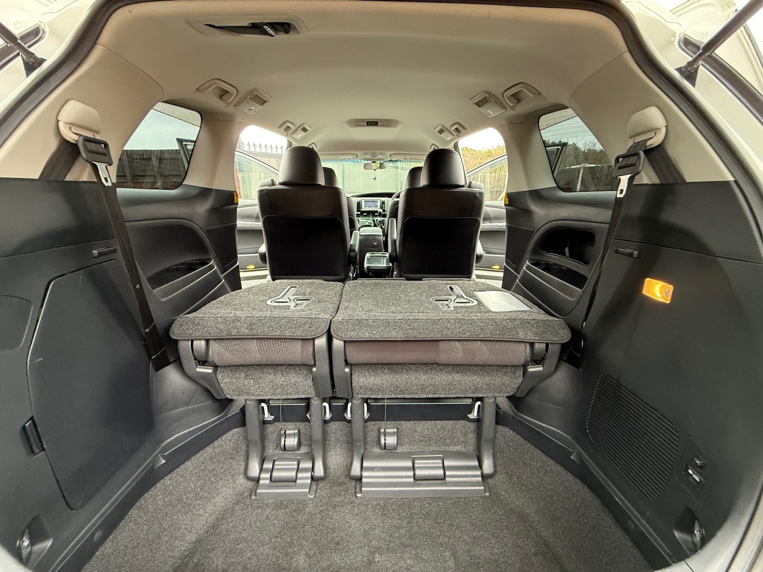 Used Toyota Estima 2024 for sale - 77619233: Photo 61