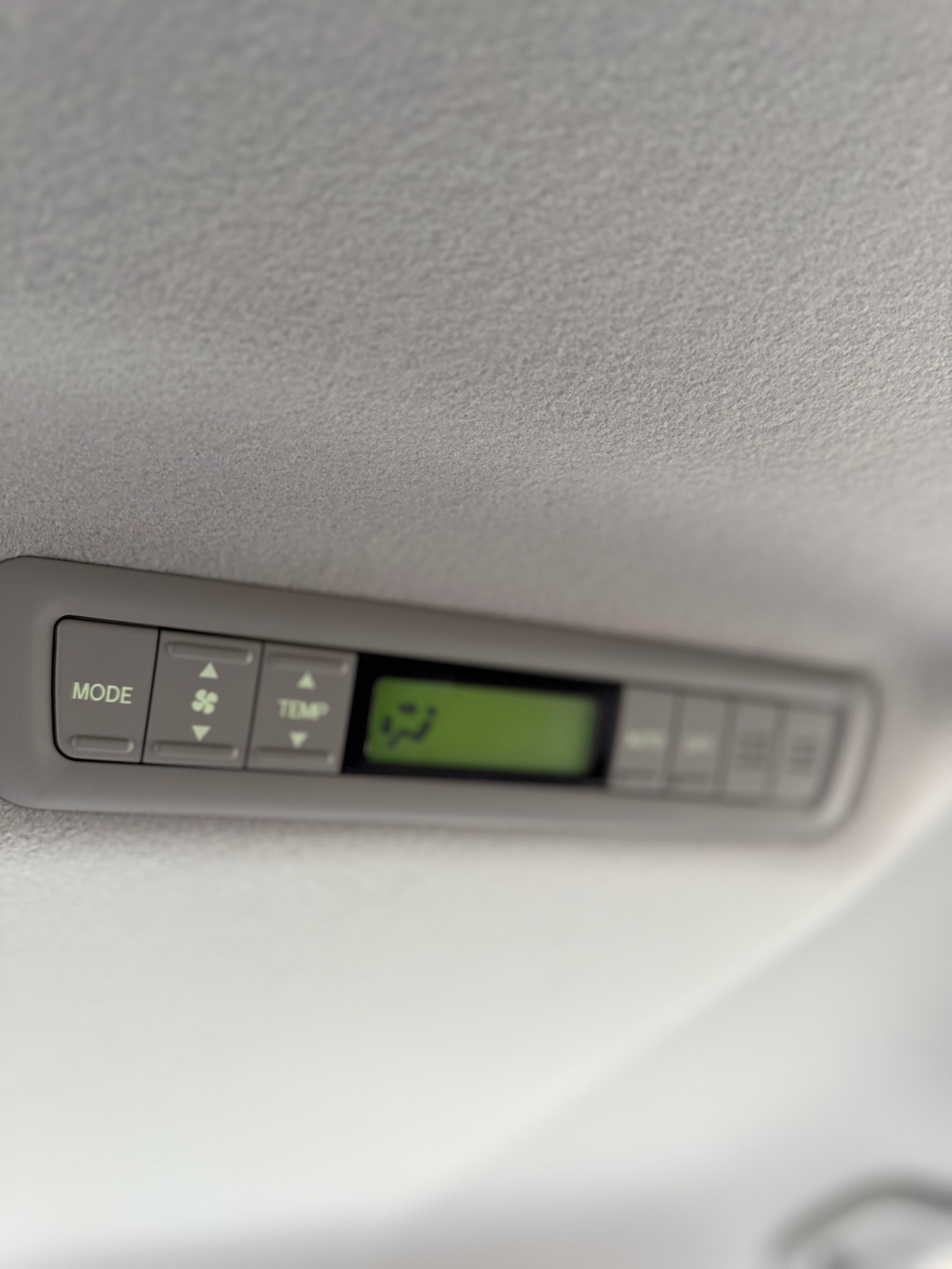 Used Toyota Estima 2024 for sale - 77619233: Photo 66