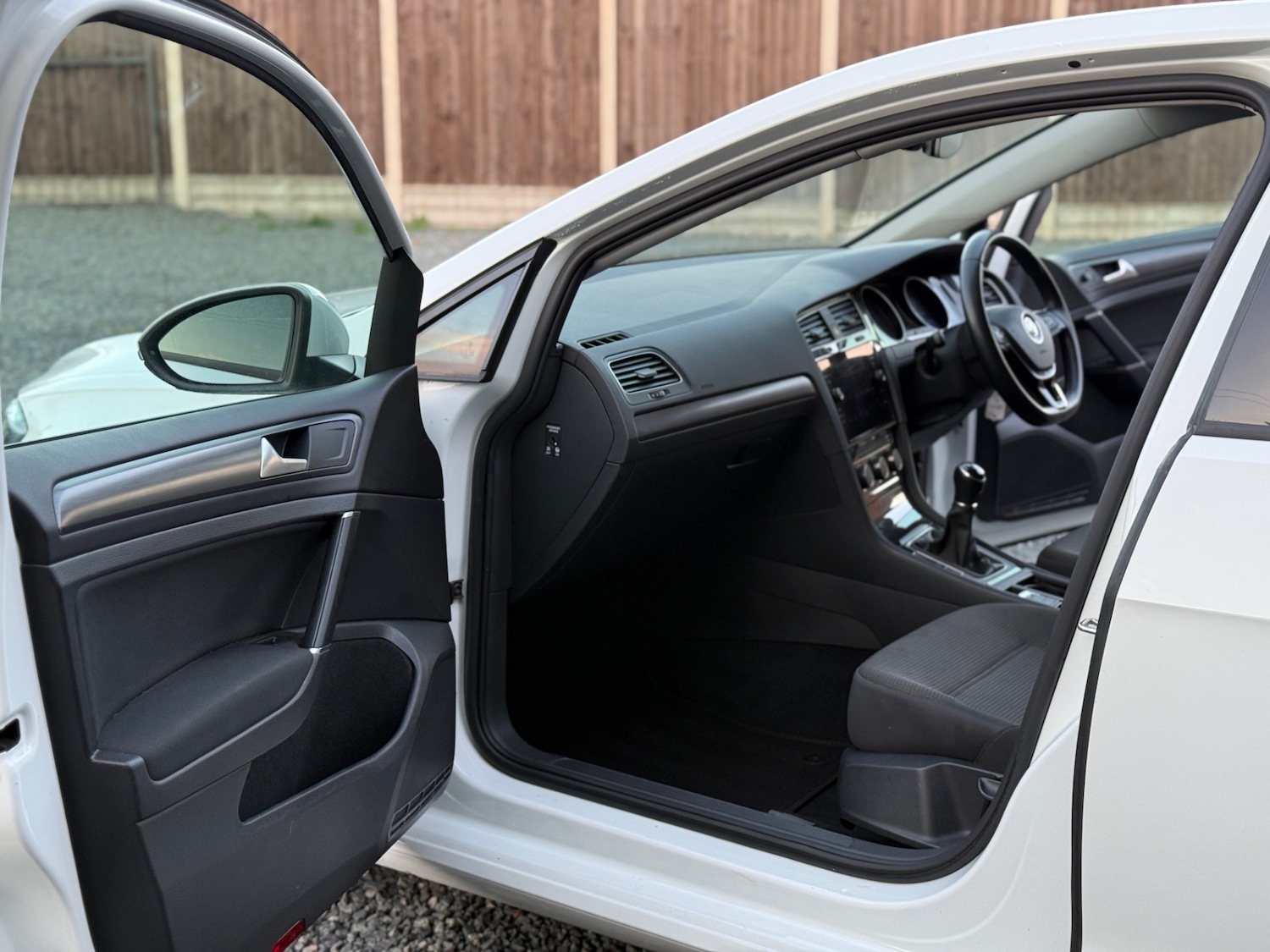 Used Volkswagen Golf 2019 for sale - 76063656: Photo 25