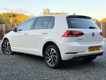 Used Volkswagen Golf 2019 for sale - 76063656: Photo