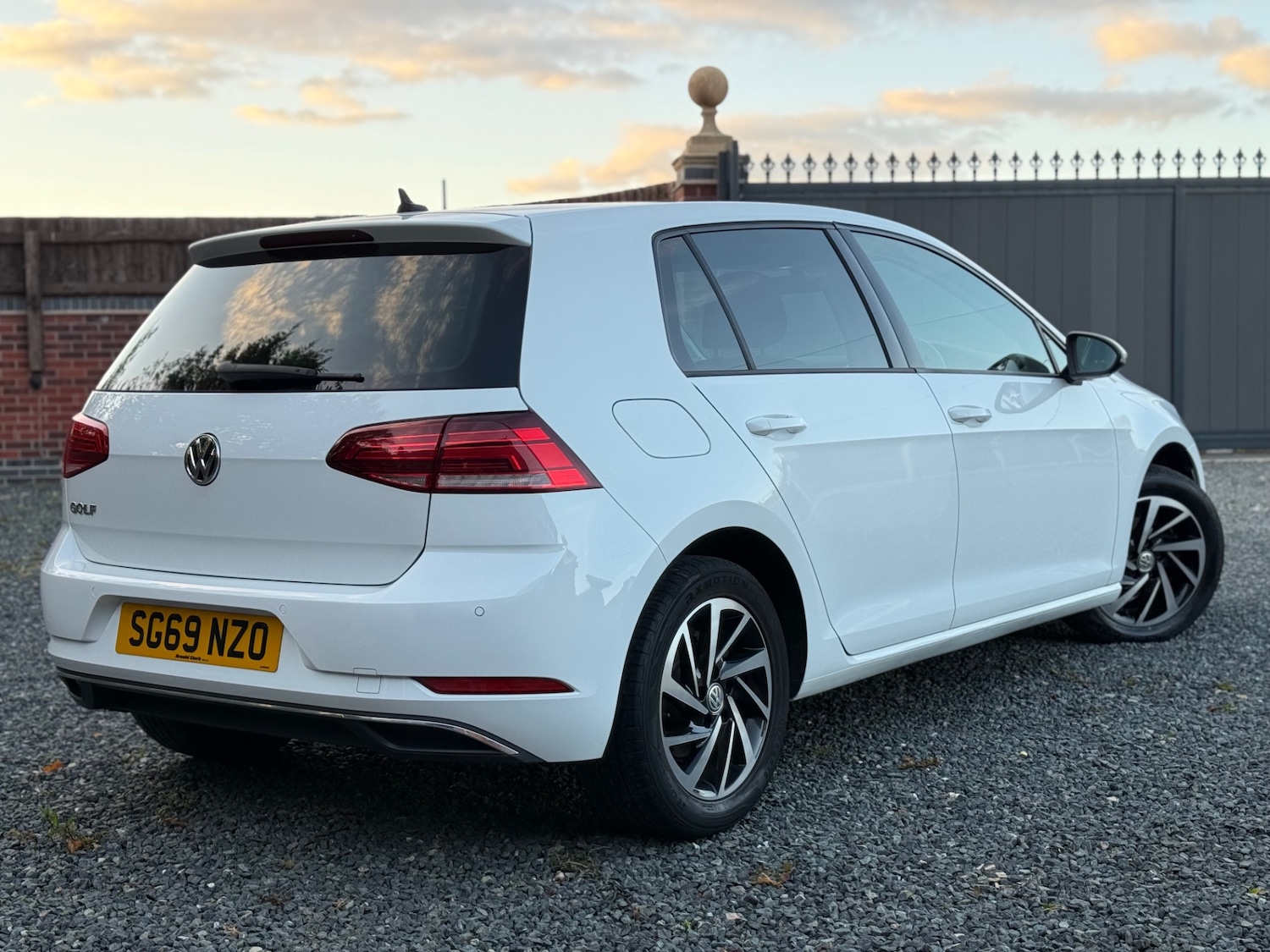 Used Volkswagen Golf 2019 for sale - 76063656: Photo 7
