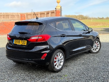 Used Ford Fiesta 2018 for sale - 77387794: Photo