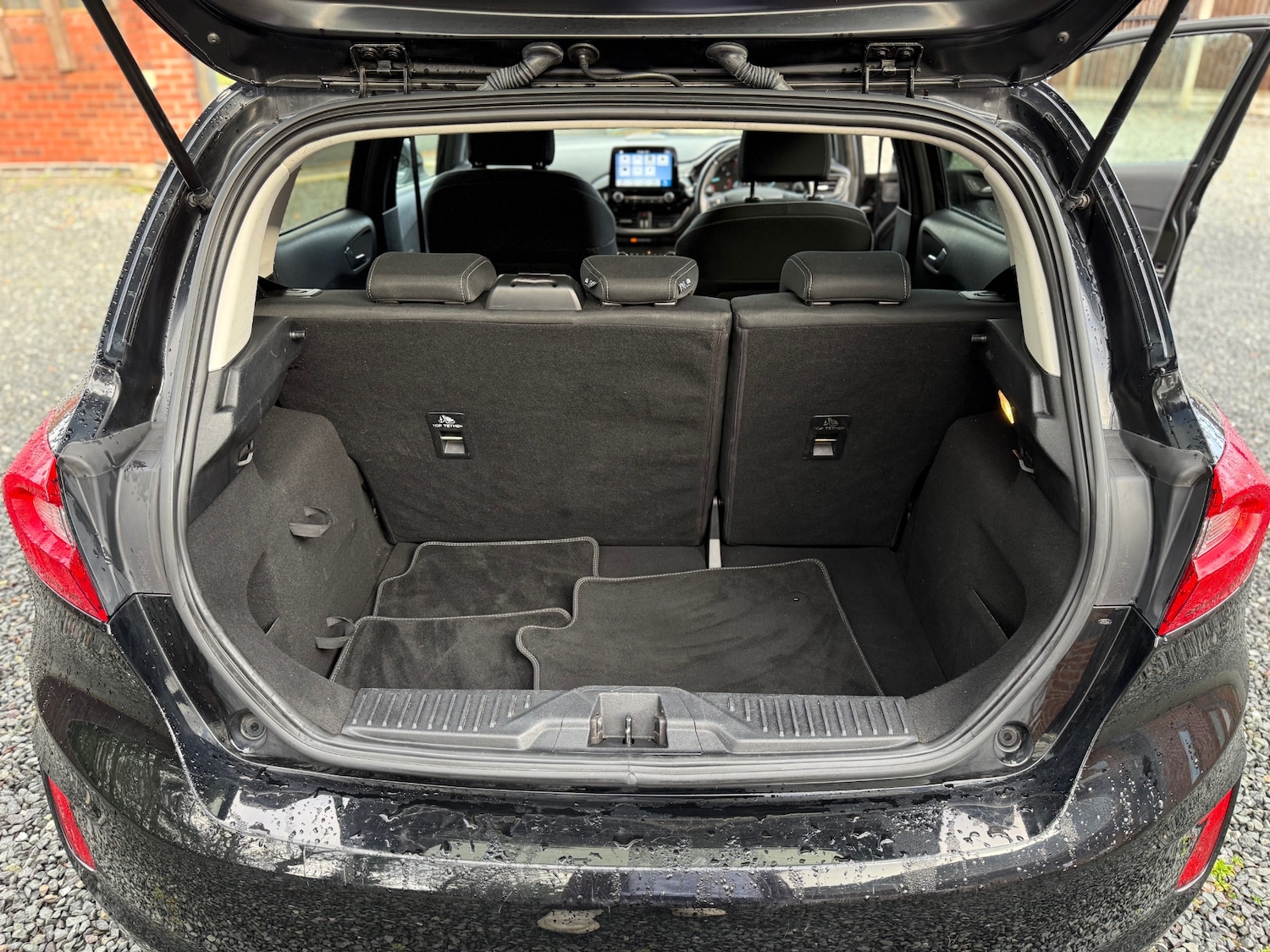 Used Ford Fiesta 2018 for sale - 77387794: Photo 37