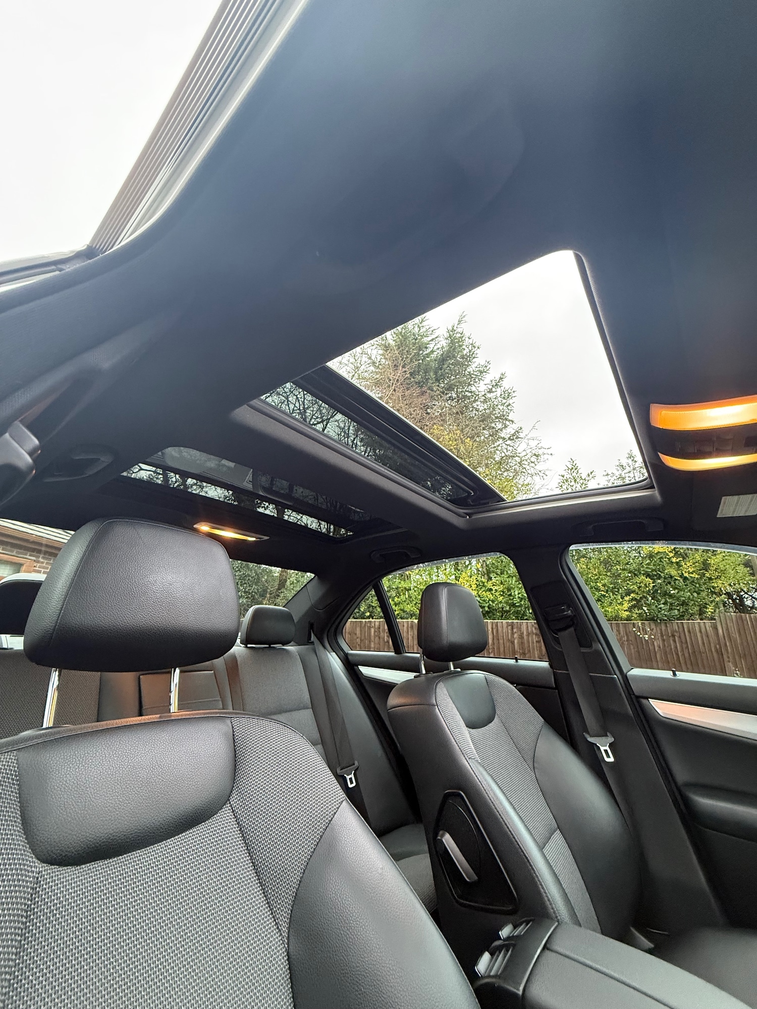 Used Mercedes-Benz C Class 2012 for sale - 77027801: Photo 25