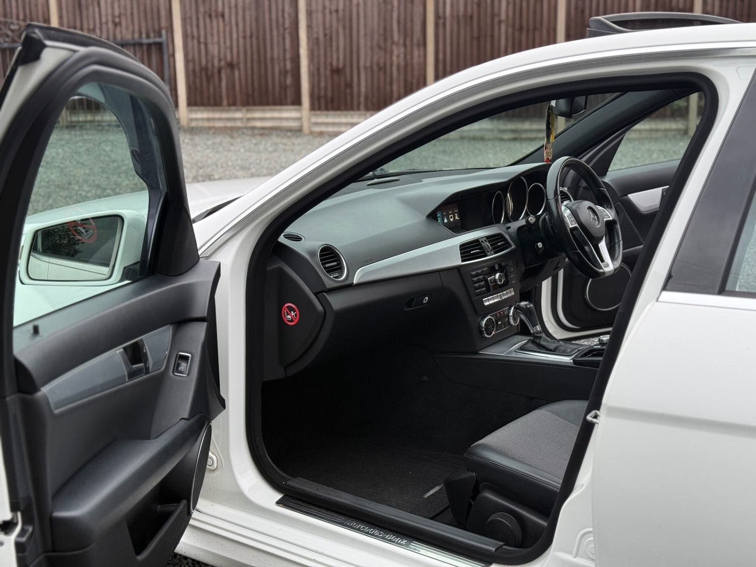 Used Mercedes-Benz C Class 2012 for sale - 77027801: Photo 28