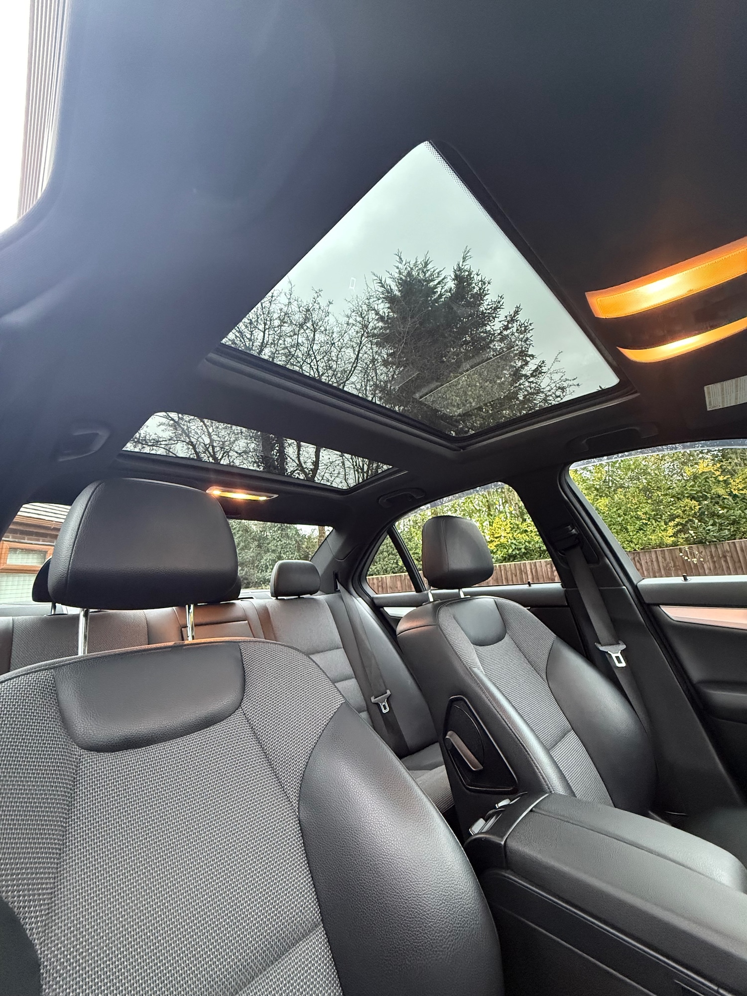 Used Mercedes-Benz C Class 2012 for sale - 77027801: Photo 9