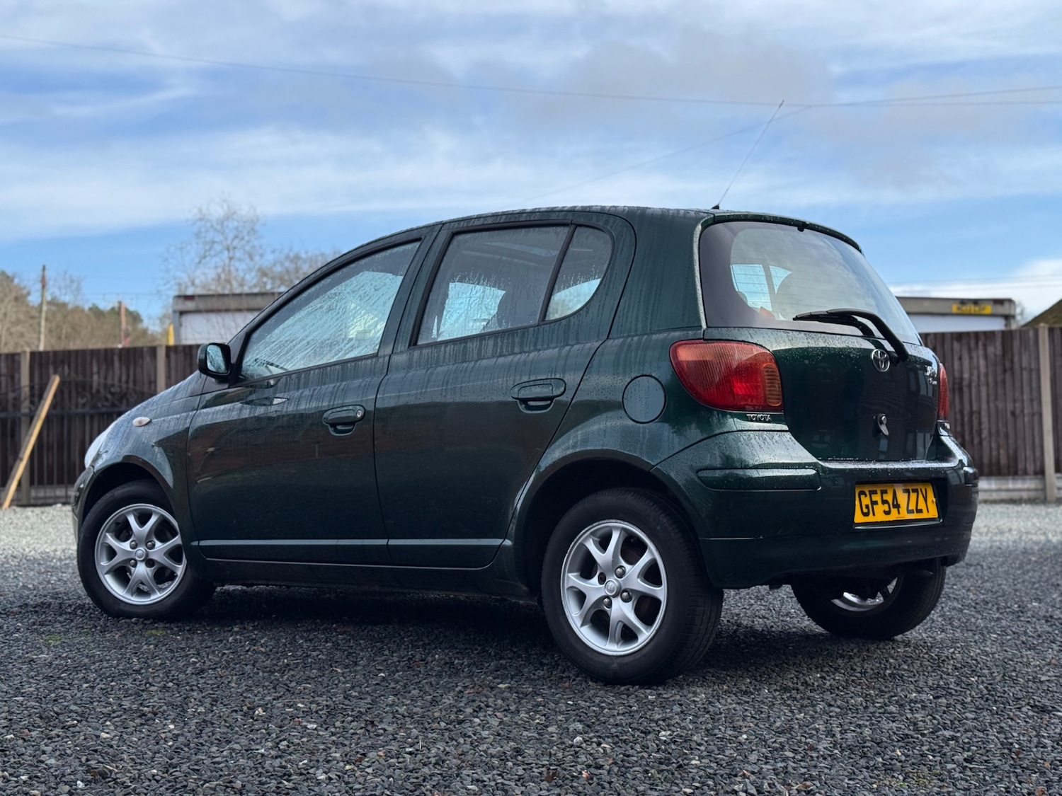 Used Toyota Yaris 2004 for sale - 77381162: Photo 2
