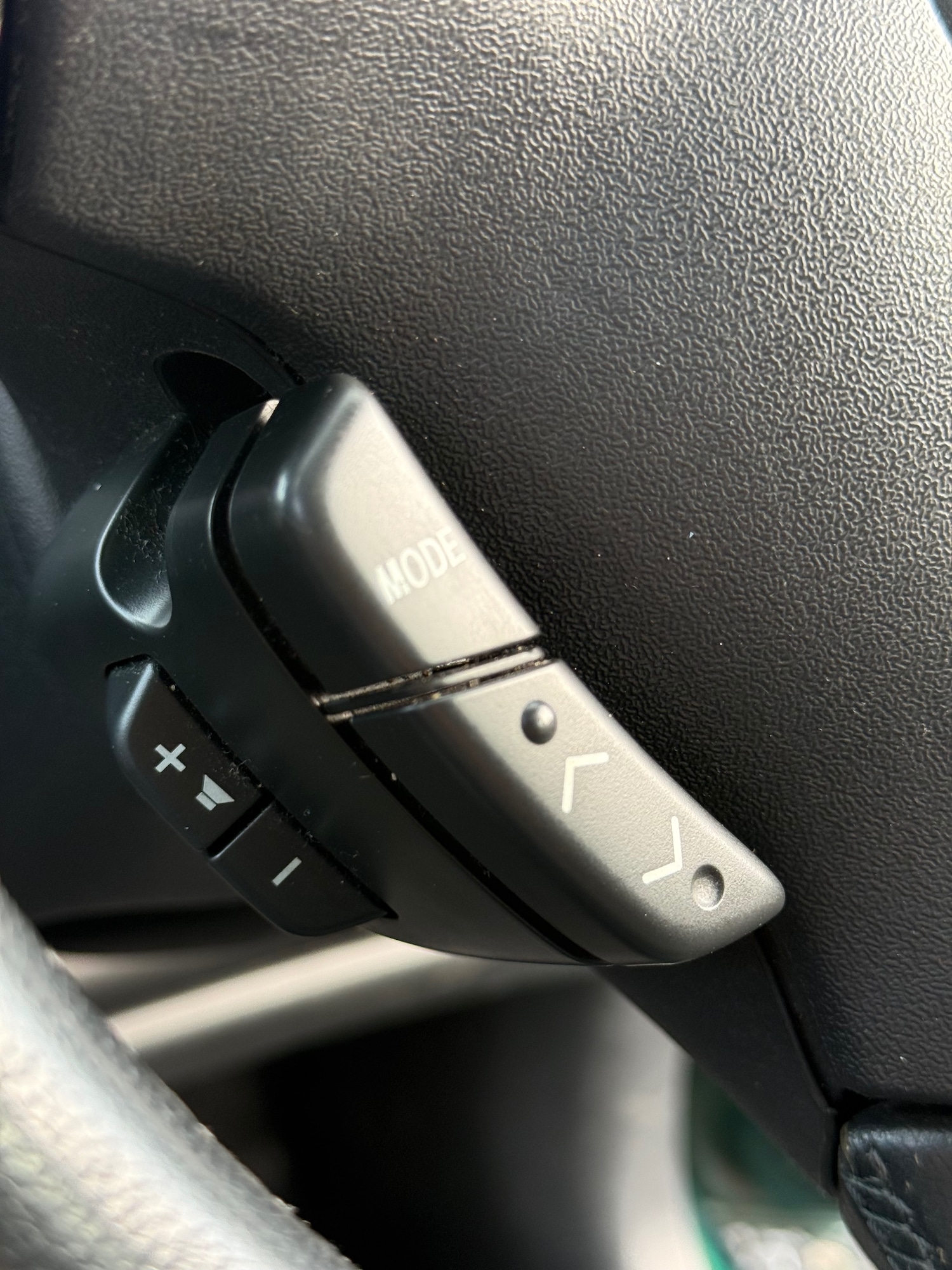 Used Toyota Yaris 2004 for sale - 77381162: Photo 23