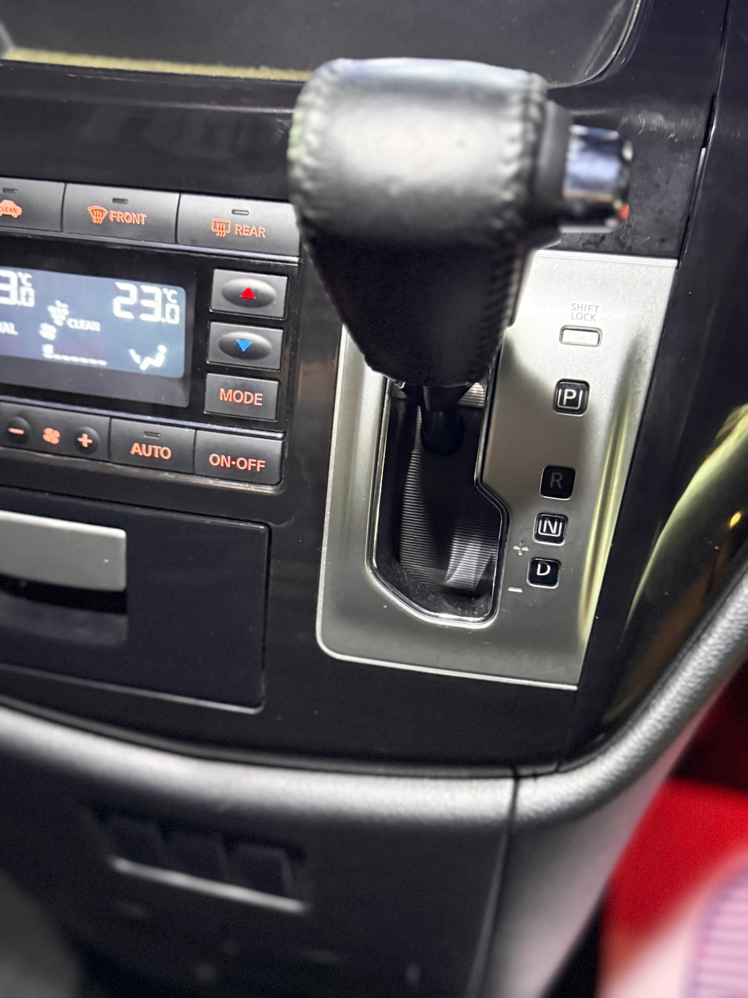 Used Nissan Elgrand 2025 for sale - 77097044: Photo 37