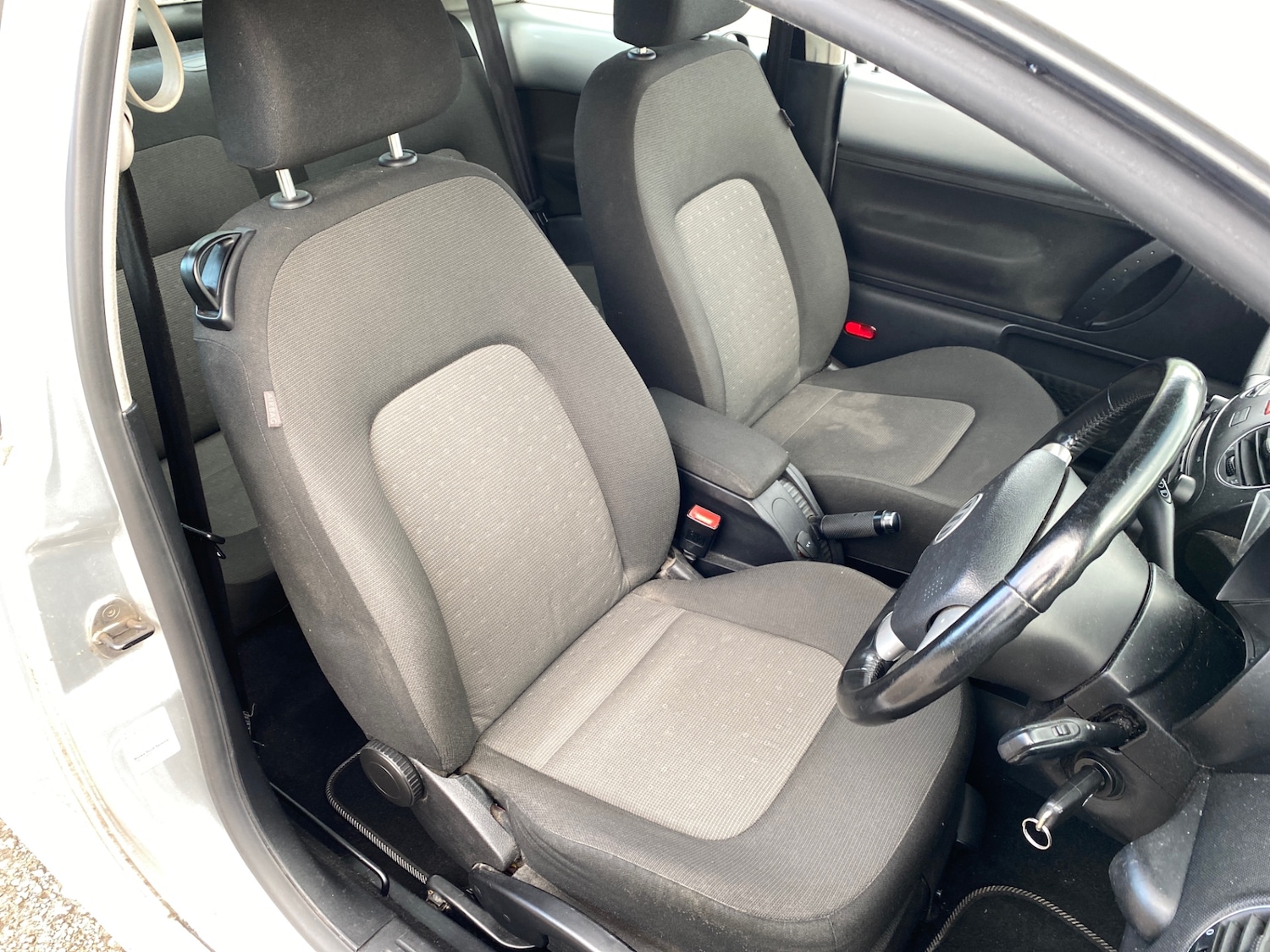 Used Volkswagen Beetle 2006 for sale - 76835083: Photo 12