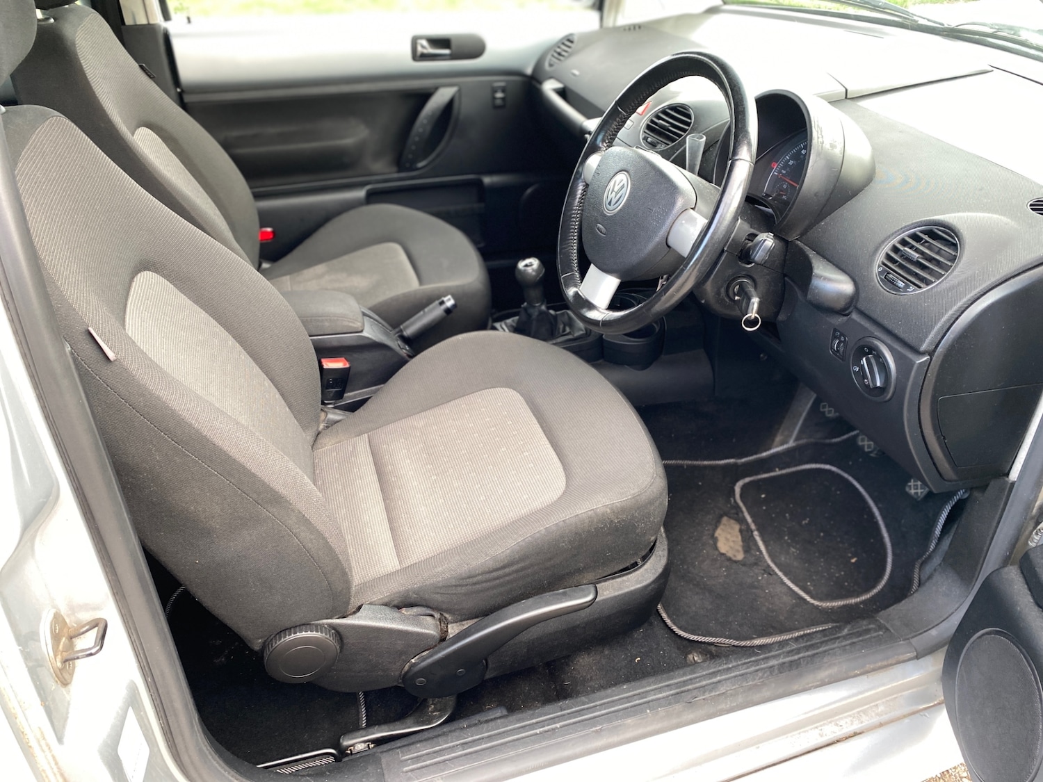 Used Volkswagen Beetle 2006 for sale - 76835083: Photo 13