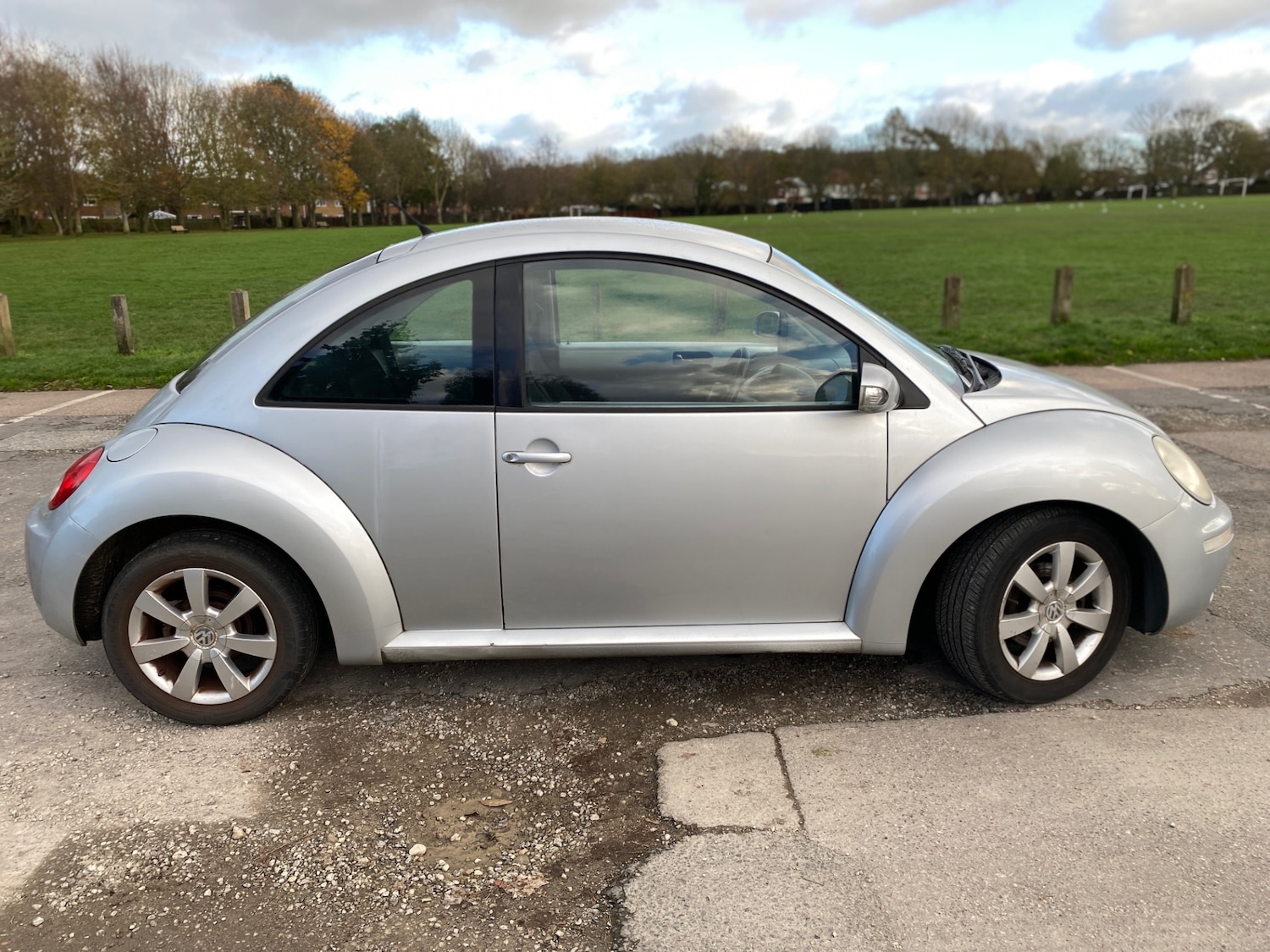 Used Volkswagen Beetle 2006 for sale - 76835083: Photo 4