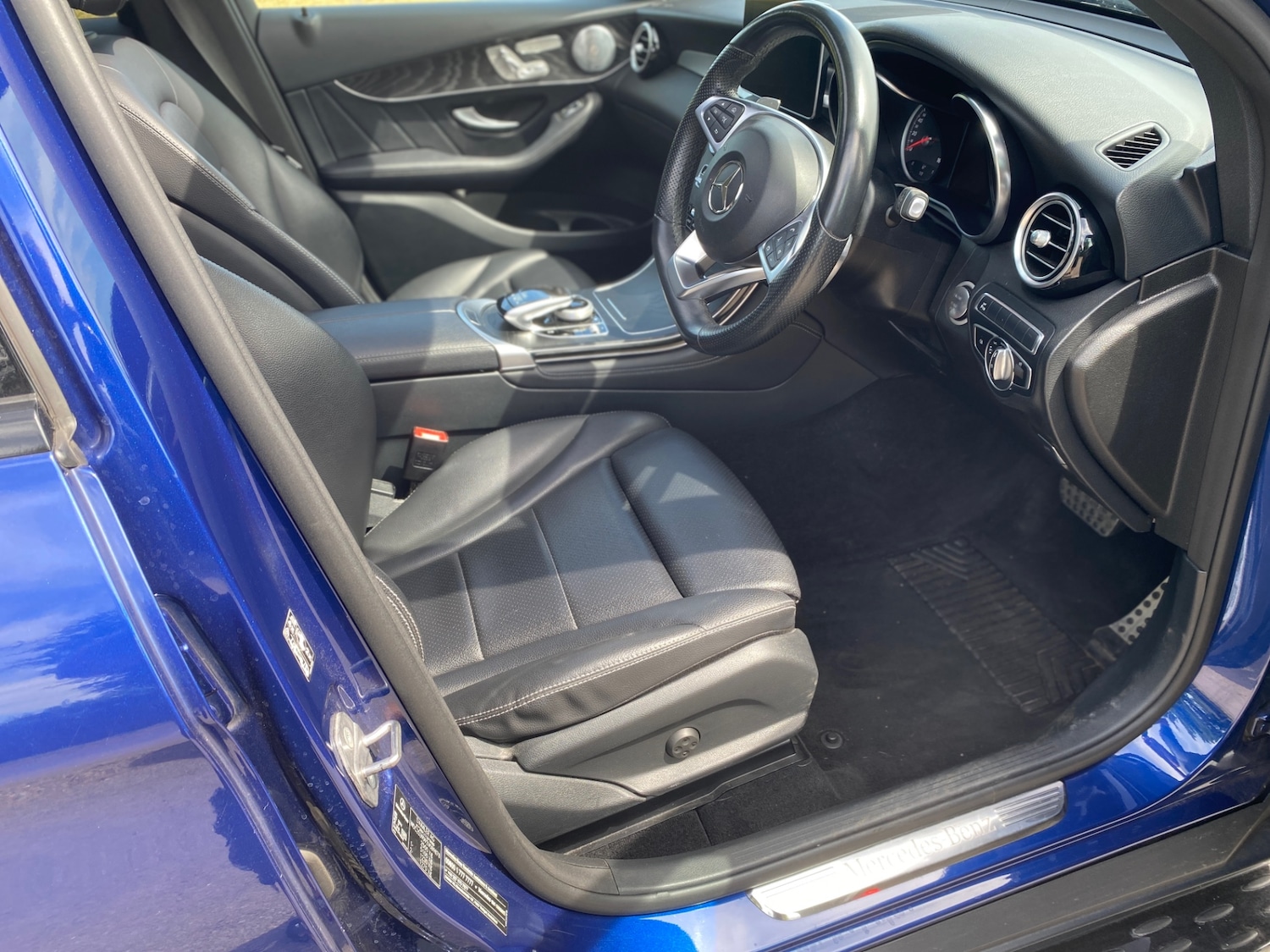 Used Mercedes-Benz GLC 2018 for sale - 77921202: Photo 12