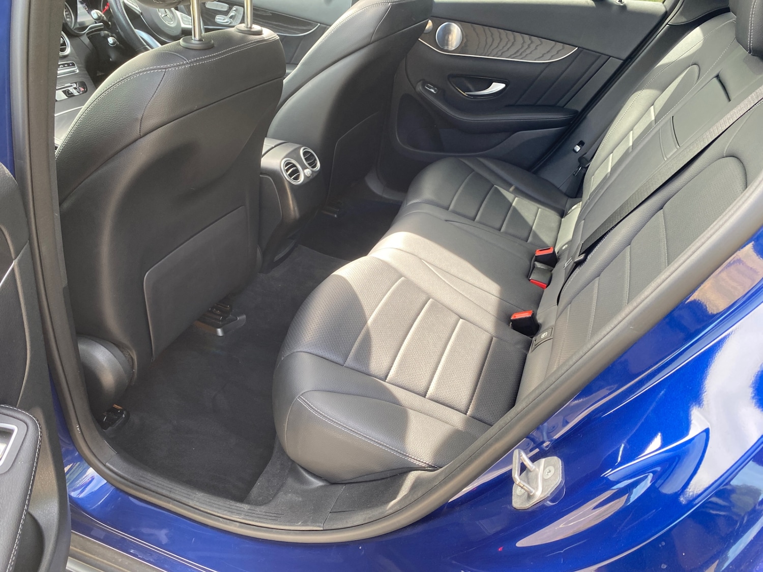 Used Mercedes-Benz GLC 2018 for sale - 77921202: Photo 17