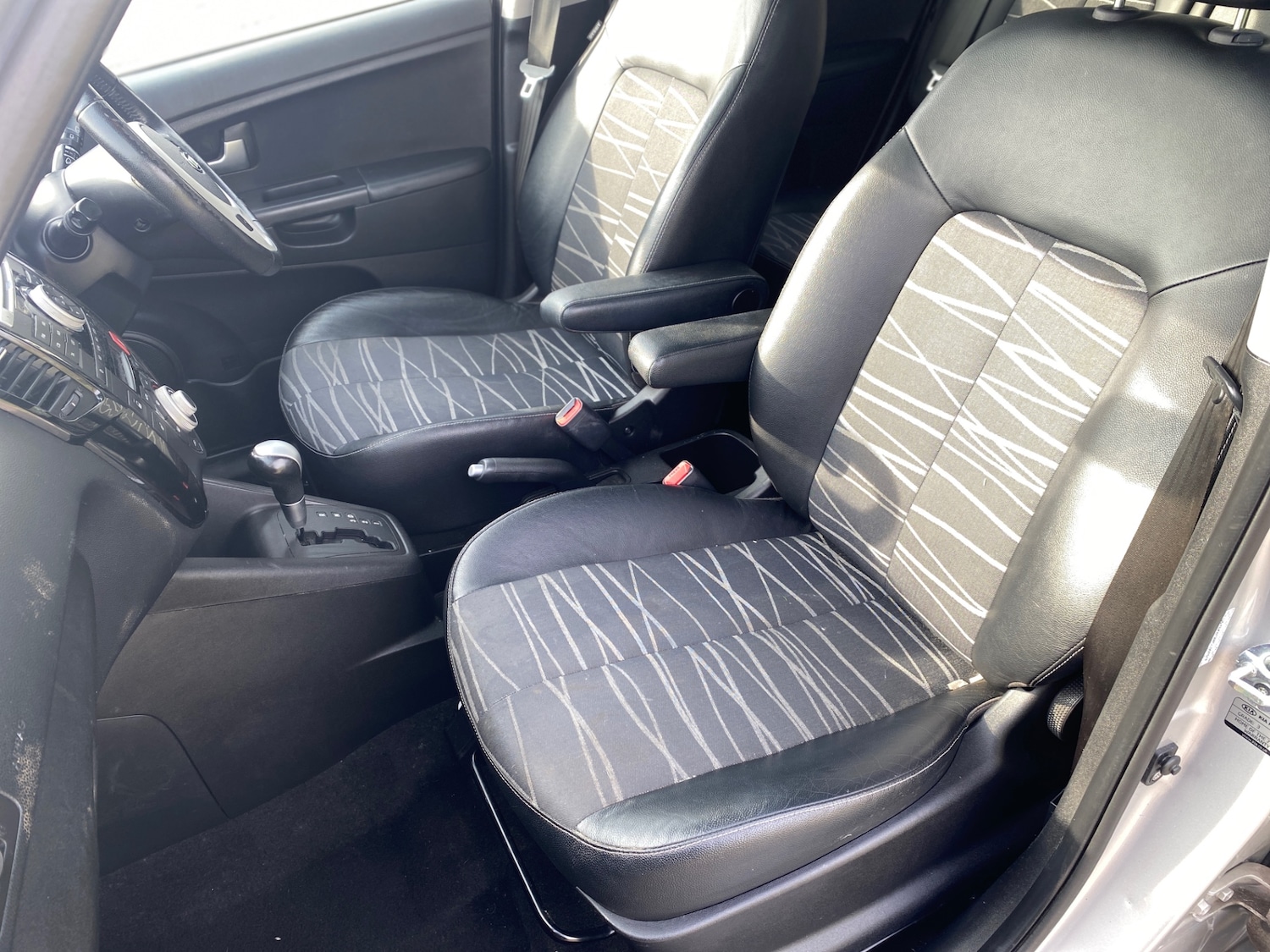 Used Kia Venga 2011 for sale - 78014655: Photo 17