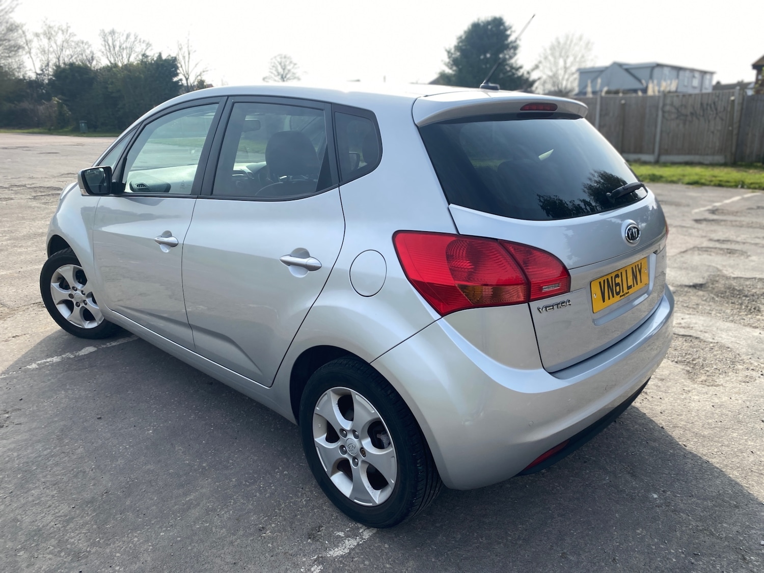 Used Kia Venga 2011 for sale - 78014655: Photo 8