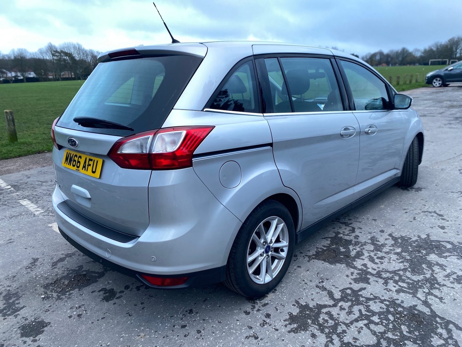 Used Ford Grand C-Max 2016 for sale - 76918155: Photo 6