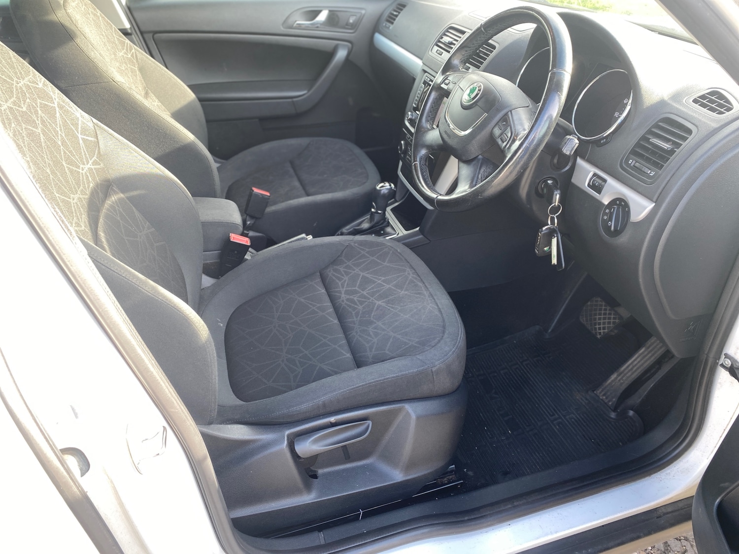 Used Skoda Yeti 2013 for sale - 77055105: Photo 13