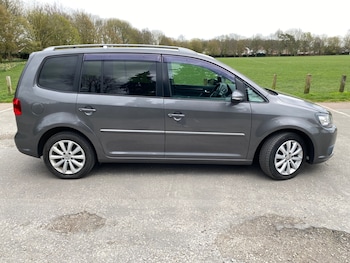 Used Volkswagen Touran 2012 for sale - 78523888: Photo