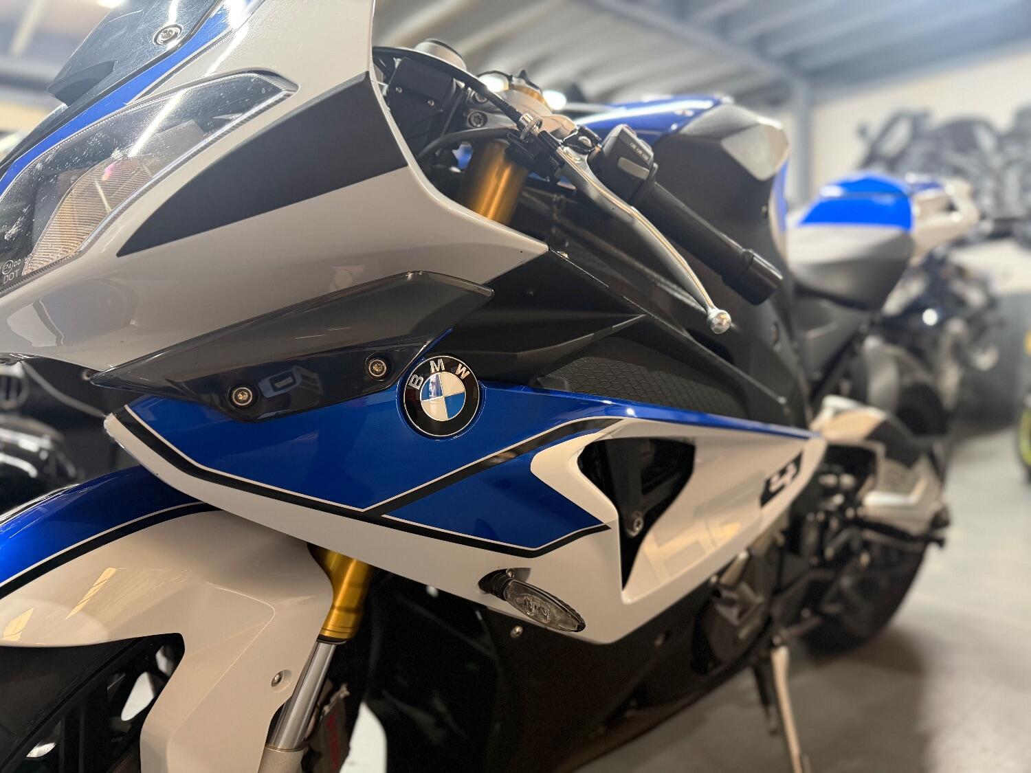 BMW HP4