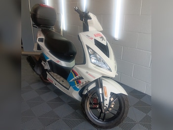 Used Peugeot SPEEDFIGHT 125 2017 for sale - bike-78782324: Photo