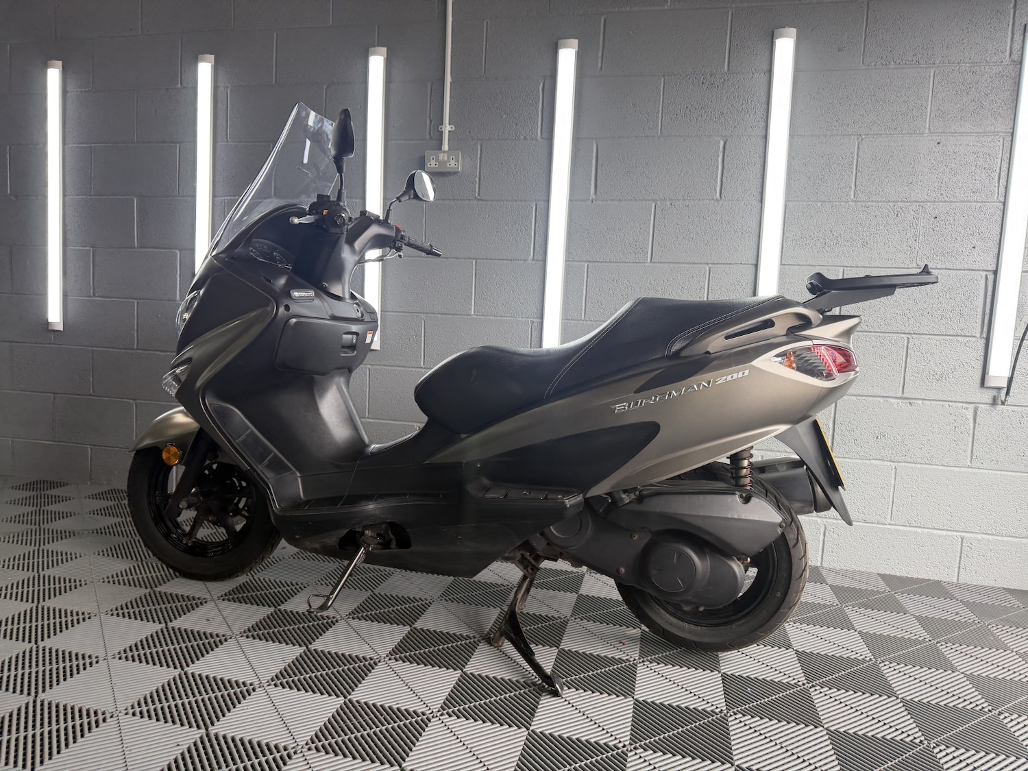Used Suzuki BURGMAN 2017 for sale - 78545756: Photo 11