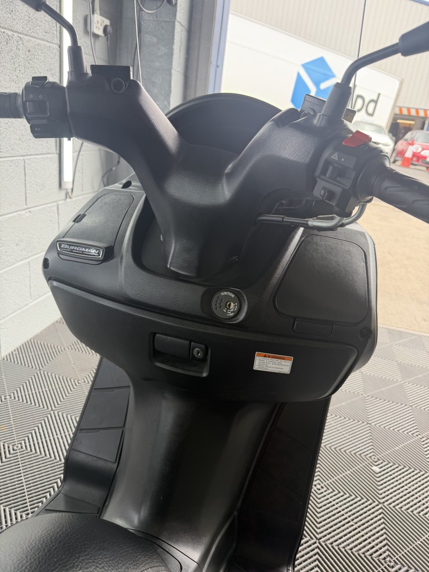 Used Suzuki BURGMAN 2017 for sale - 78545756: Photo 5
