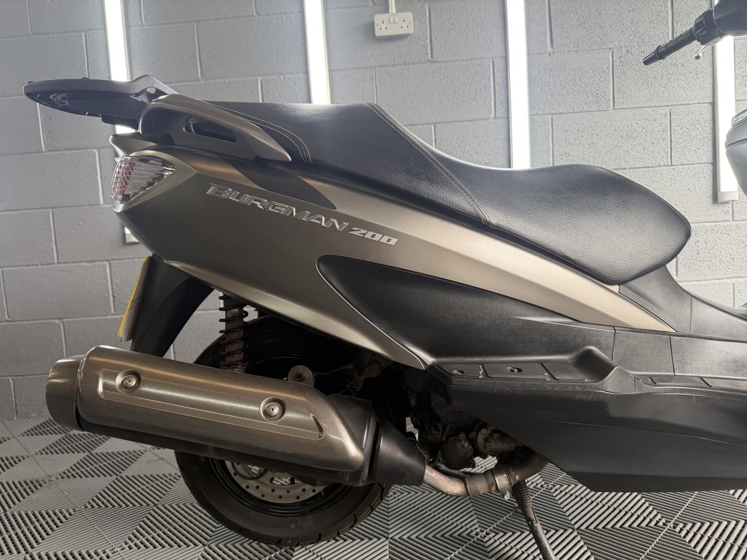 Used Suzuki BURGMAN 2017 for sale - 78545756: Photo 8