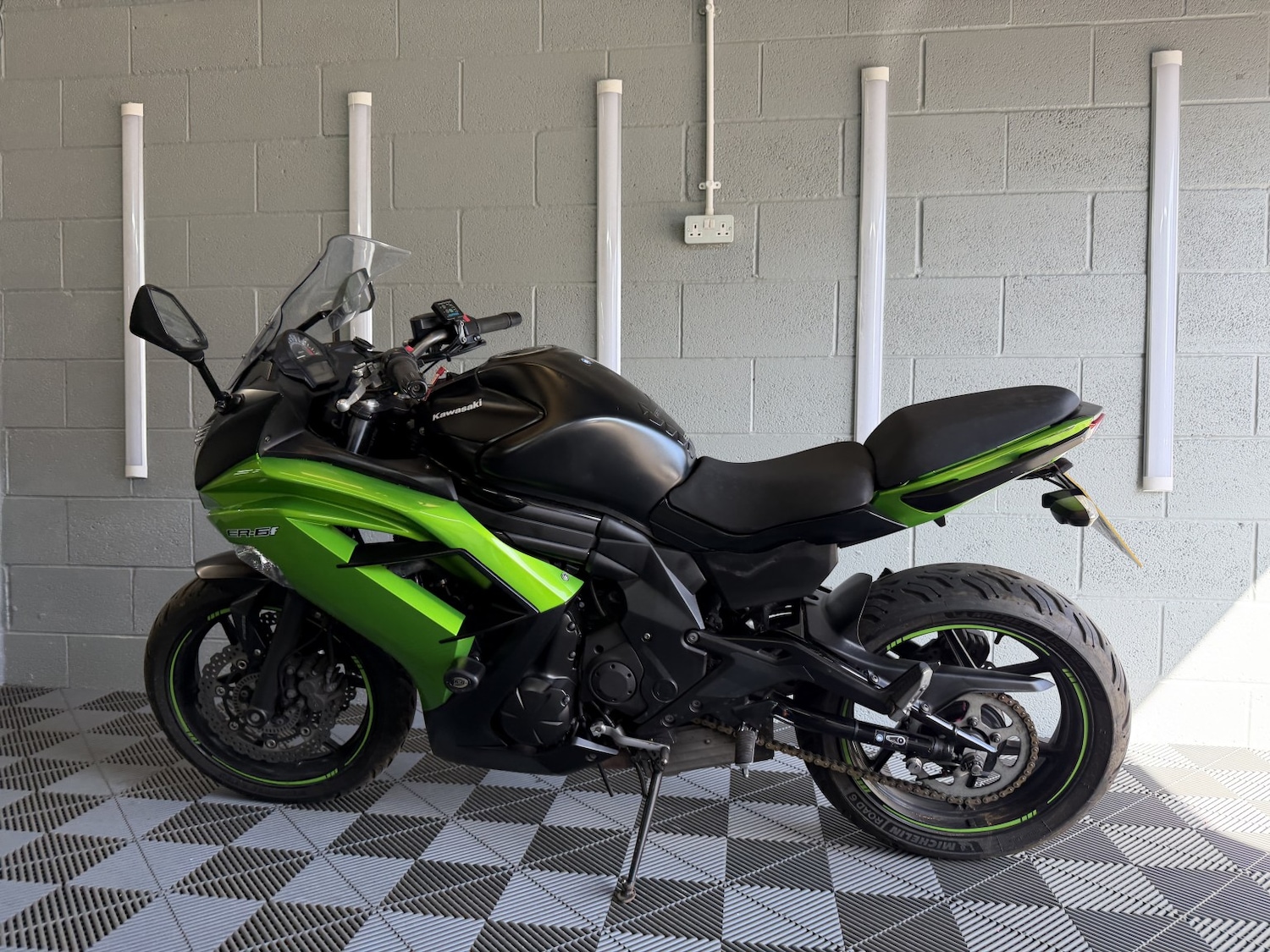 Kawasaki ER