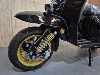 Used Royal Alloy GP125 undefined for sale - bike-77836953: Photo