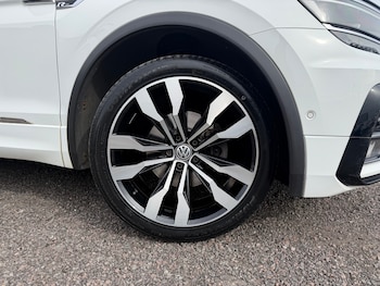 Used Volkswagen Tiguan 2019 for sale - 77974299: Photo