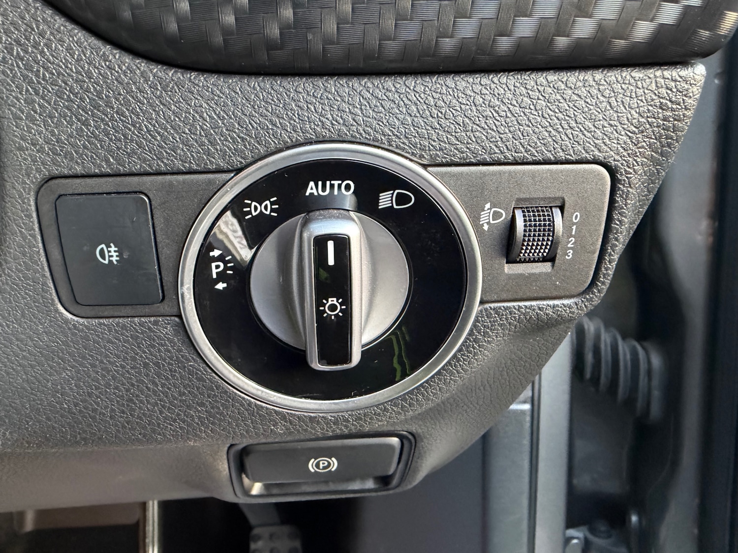 Used Mercedes-Benz A-Class 2016 for sale - 77000949: Photo 12