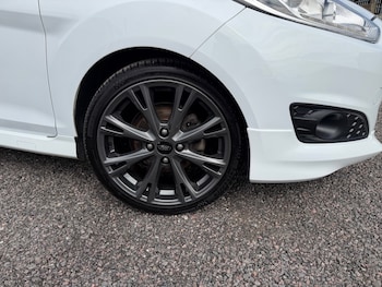 Used Ford Fiesta 2016 for sale - 79459713: Photo