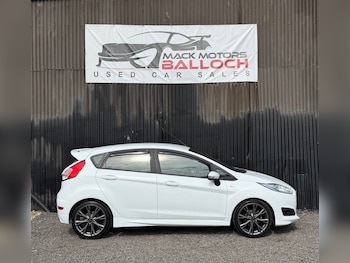 Used Ford Fiesta 2016 for sale - 79459713: Photo
