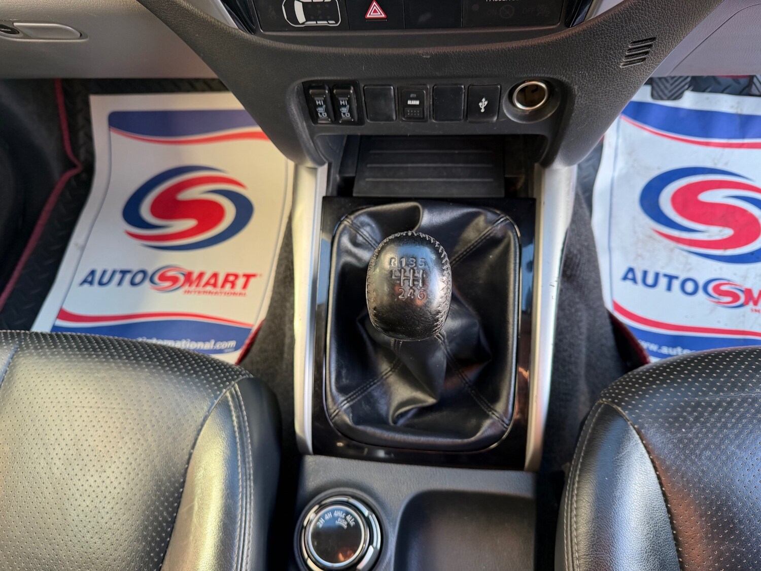 Used Mitsubishi L200 2017 for sale - 77000981: Photo 14