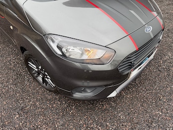 Used Ford Transit Courier 2019 for sale - 76393480: Photo