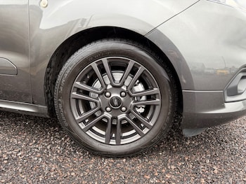 Used Ford Transit Courier 2019 for sale - 76393480: Photo