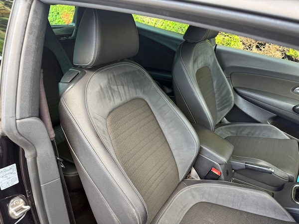 Used Volkswagen Scirocco 2015 for sale - 75627218: Photo 15