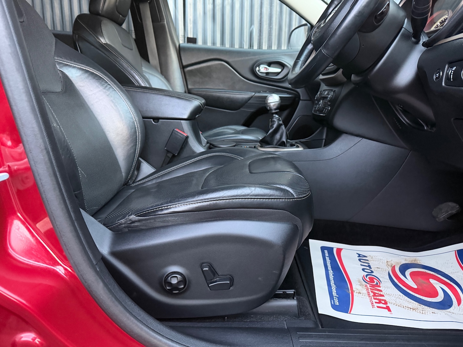 Used Jeep Cherokee 2015 for sale - 77516028: Photo 14