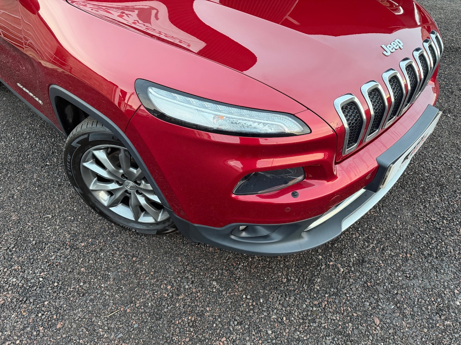 Used Jeep Cherokee 2015 for sale - 77516028: Photo 2