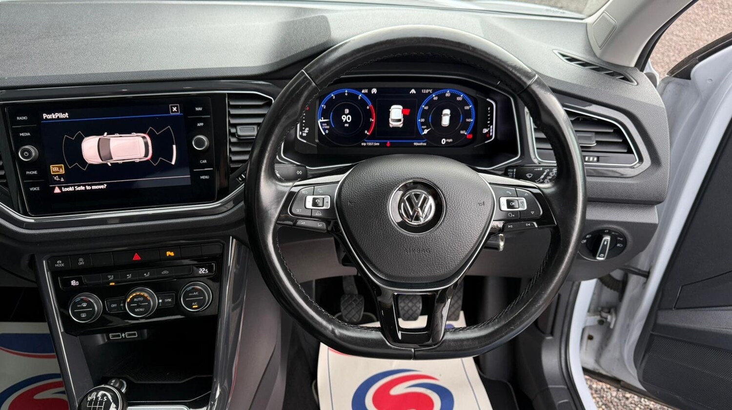 Used Volkswagen T-Roc 2018 for sale - 76193126: Photo 16