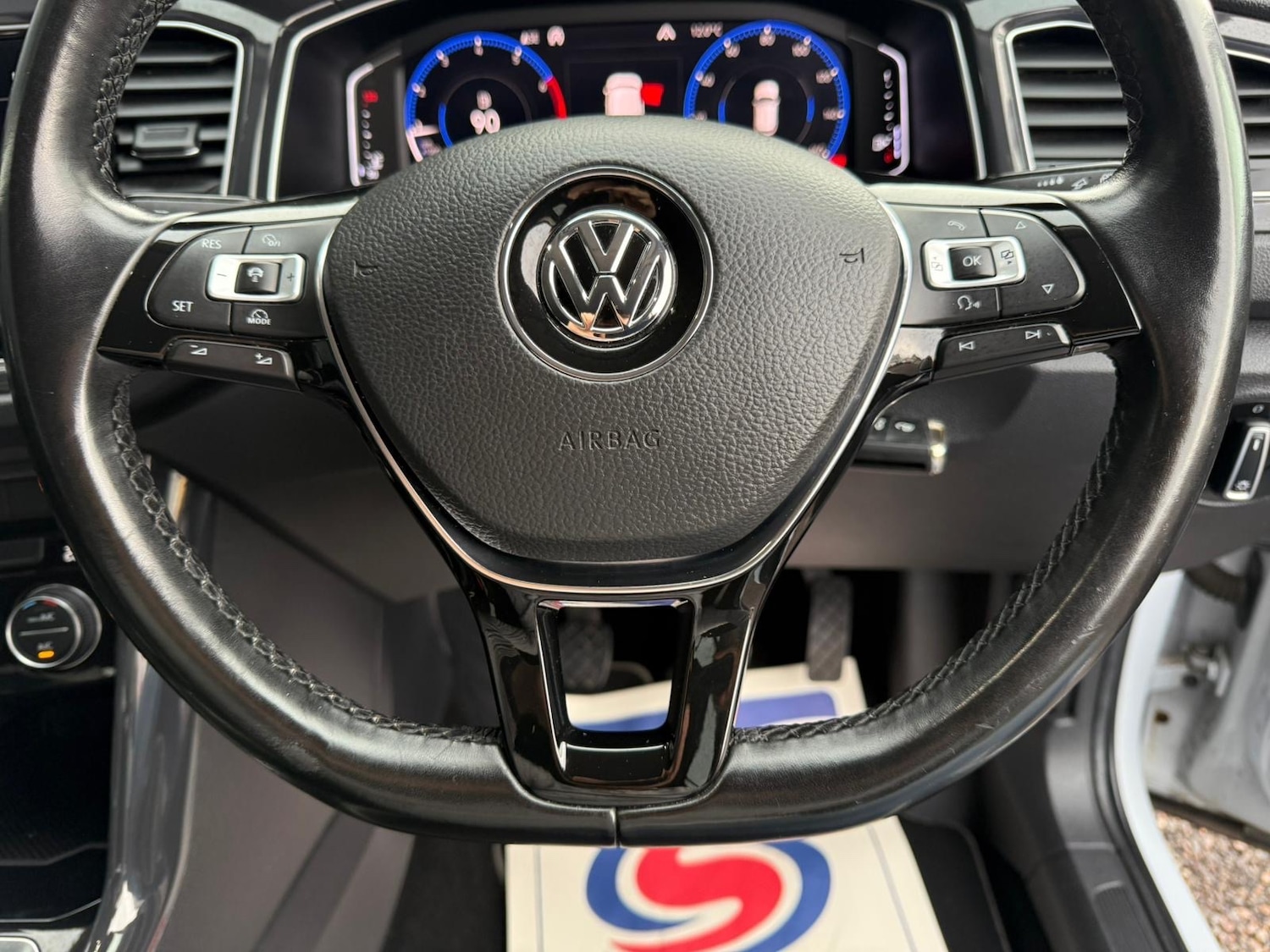 Used Volkswagen T-Roc 2018 for sale - 76193126: Photo 17