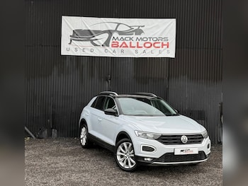 Used Volkswagen T-Roc 2018 for sale - 76193126: Photo