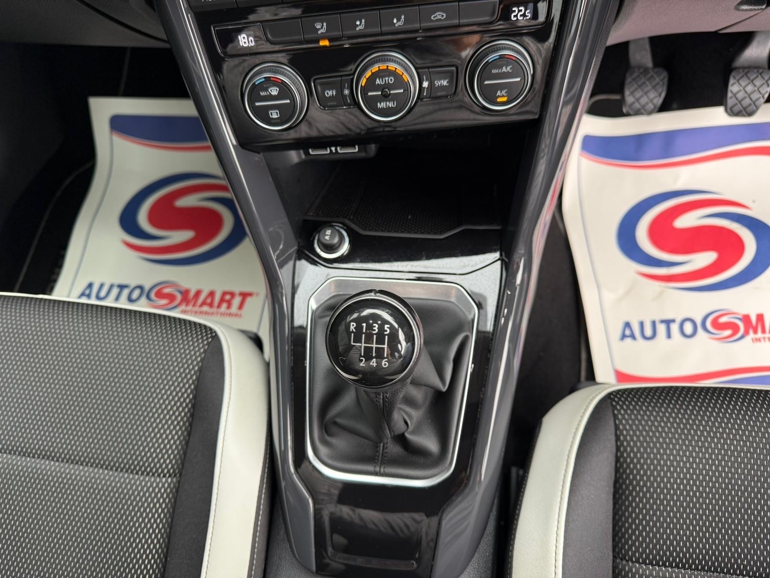 Used Volkswagen T-Roc 2018 for sale - 76193126: Photo 20