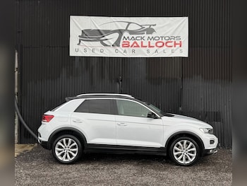 Used Volkswagen T-Roc 2018 for sale - 76193126: Photo